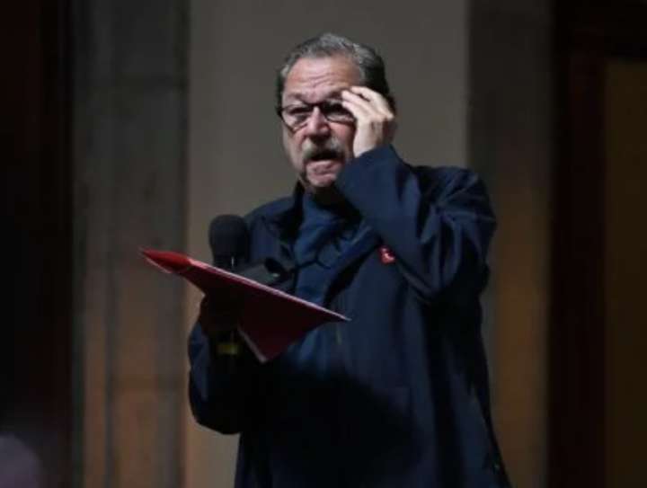 Paco Ignacio Taibo II desata polémica en la mañanera por “cuota de género” en literatura