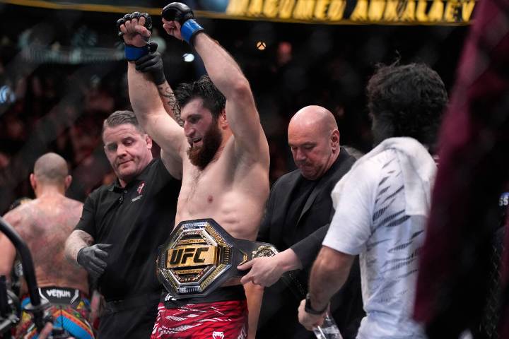 Alex Pereira brings an end to Magomed Ankalaev’s 14-match unbeaten streak at UFC 320