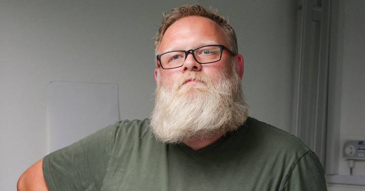 Dad who thought he had 'nasty cold' left in 16 day coma and almost died