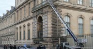 Así ha sido el robo más audaz del Louvre: precisión milimétrica y una joya olvidada en la fuga