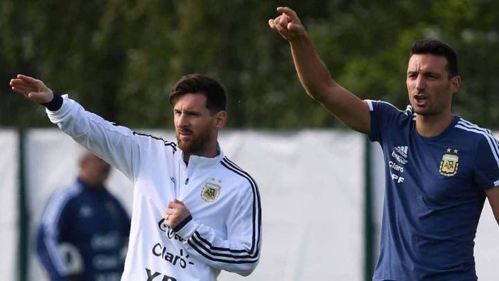 Apoyo total a la Sub20 tras perder la final del mundial: los mensajes de Messi y Scaloni