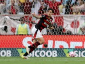Flamengo mete miedo en la previa de las semis con Racing: bajó a Botafogo y a Palmeiras y alcanzó la cima del Brasileirao