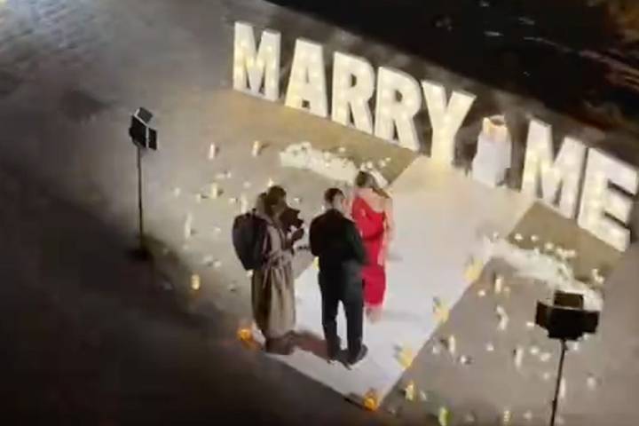 TikTok Clip Shows 5 Proposals Happening Simultaneously in Paris