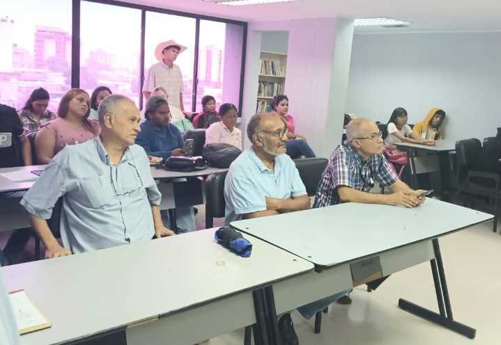 Conferencista en el Idzepes: Los jóvenes deben formarse en la agroecología aprovechando el modelo de las comunas