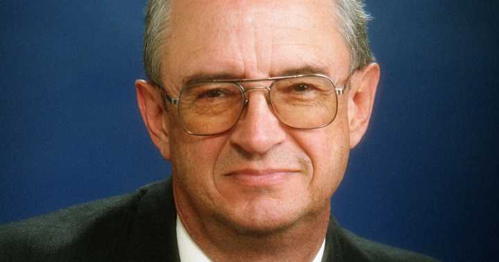 Robert Lewis Hendricks