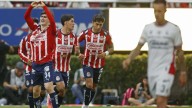 Chivas golea al Atlas en el Akron en partido de la jornada 15