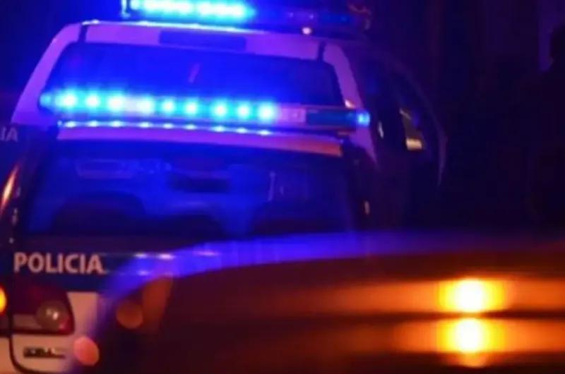 Expulsan a dos policías por abusar sexualmente de una mujer que había pedido ayuda