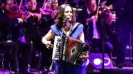 VIDEO Y FOTOS. Julieta Venegas y la OSUG cautivan al público del Cervantino en Guanajuato