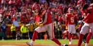 Patrick Mahomes leads Chiefs to rout of Raiders as Rashee Rice returns with 2 TDs