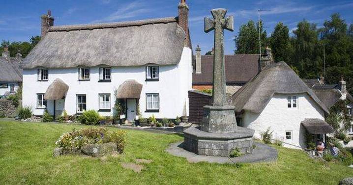 Devon village that's so pretty it looks like it's from a fairytale