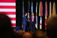 Trump y Hegseth declaran el fin de lo ‘políticamente correcto’ buscan recuperará el ‘estándar masculino’ en el Ejército