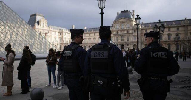 Paris police acknowledge major gaps in Louvre’s defenses after jewel theft