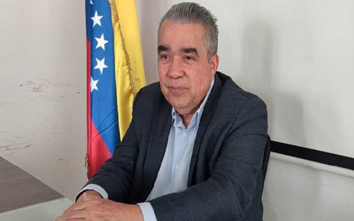 Diputado Martínez: "Queremos en Venezuela consejos por la paz"
