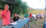 Vecinos se quejan de la operación en finca agrícola