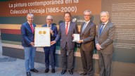 Unicaja recibe la medalla del centenario de la Fidma