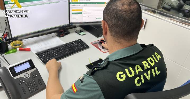 Un hombre muere al quedar atrapado en un ascensor y caer por el hueco cuando intentaba salir