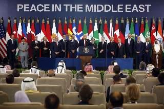 Trump proclama paz en Oriente Medio junto a líderes internacionales