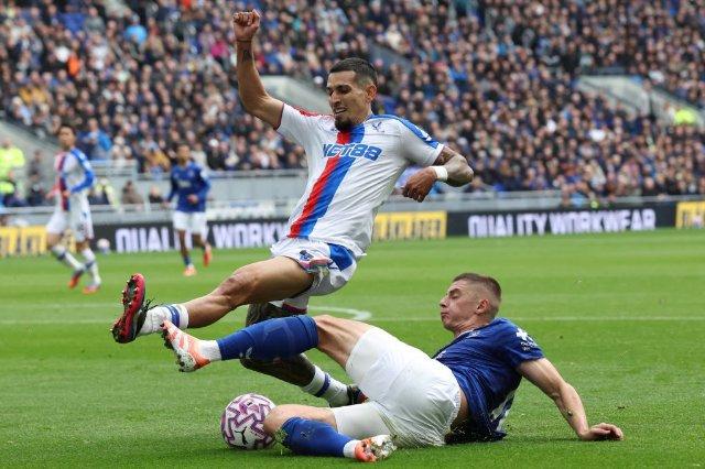 VIDEO | Daniel Muñoz está en racha: golazo para Crystal Palace ante Everton por Premier League