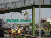 Sufrió un robo en medio de la congestión tras la caída de un puente en la General Paz: corrió al ladrón y recuperó la caja de herramientas