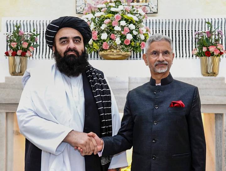 'Stop playing games': Afghanistan FM warns Pakistan from Indian soil, warms up to Delhi