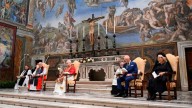 Histórico: el rey Carlos III rezó con el Papa en la Capilla Sixtina
