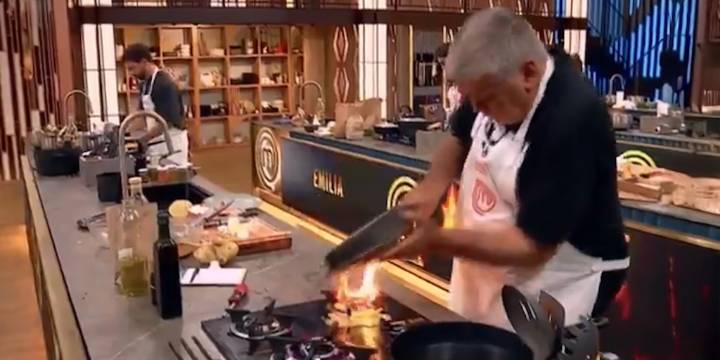 Luis Ventura tuvo un accidente en MasterChef Celebrity y recibió atención médica: el video