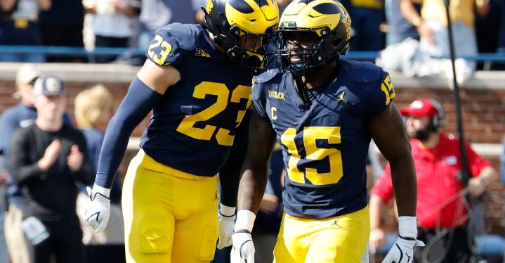 2 INTs in 2nd half help Michigan Football bounce back, beat Washington