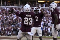 Deadspin | No. 5 Texas A&M holds off Florida to improve to 6-0
