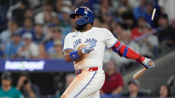 Today's top games to watch, best bets, odds: Blue Jays at Dodgers Game 5, Cavs at Celtics and more