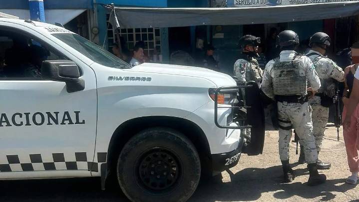 Sujetos inician ataque a balazos en tianguis de la Che Guevara