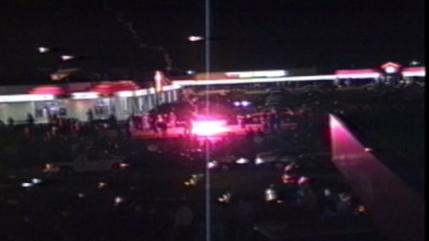 Tear gas and tire irons: Remembering Saskatoon's 1993 Blue Jays victory riot