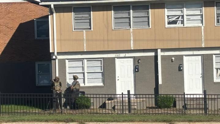 SWAT team responds to apartment complex near Cone Boulevard, Summit Avenue in Greensboro