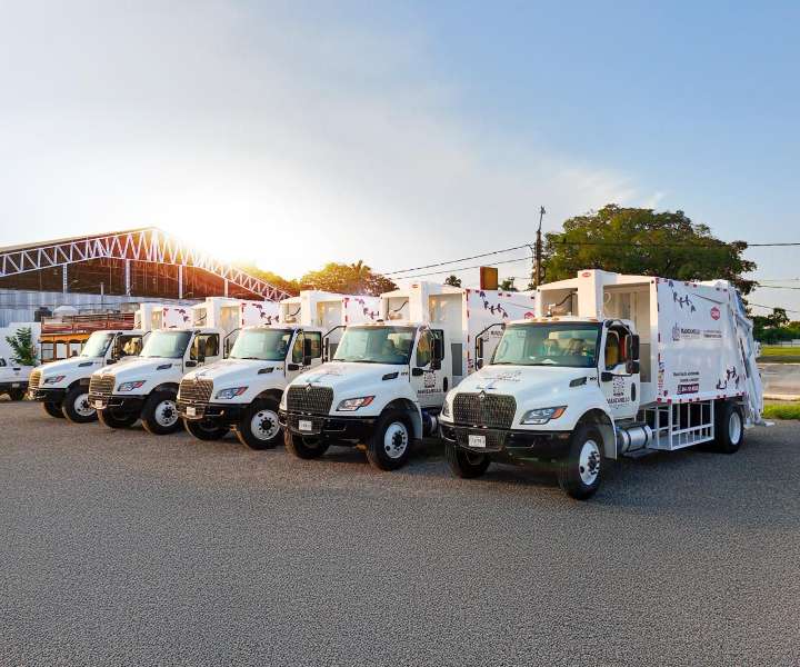 Rosi Bayardo refuerza recolección de basura con nueva flotilla de camiones