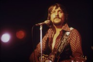 Waylon Jennings’ From-the-Vaults ‘Songbird’ Soars Into Top 10 on Five Billboard Charts