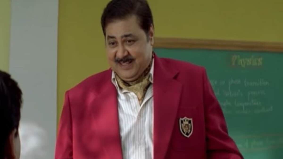 Satish Shah Net worth: How rich was the beloved comedy legend?