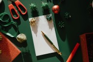 Miss Manners: Don’t ask me what I want for Christmas, surprise me