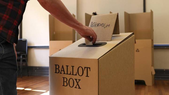 Politics 
                                          Premium
                                        Call for MPs to show 'bravery' and pursue tough reforms