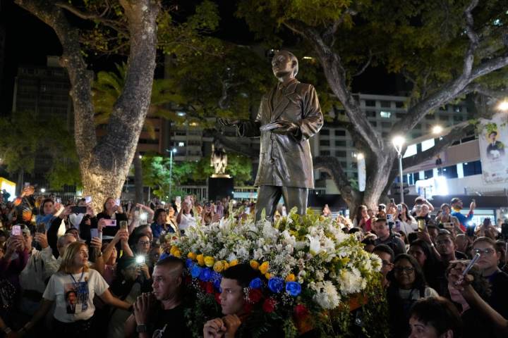 Pope gives Venezuela reason to celebrate by canonizing its beloved 'doctor of the poor' as 1st saint