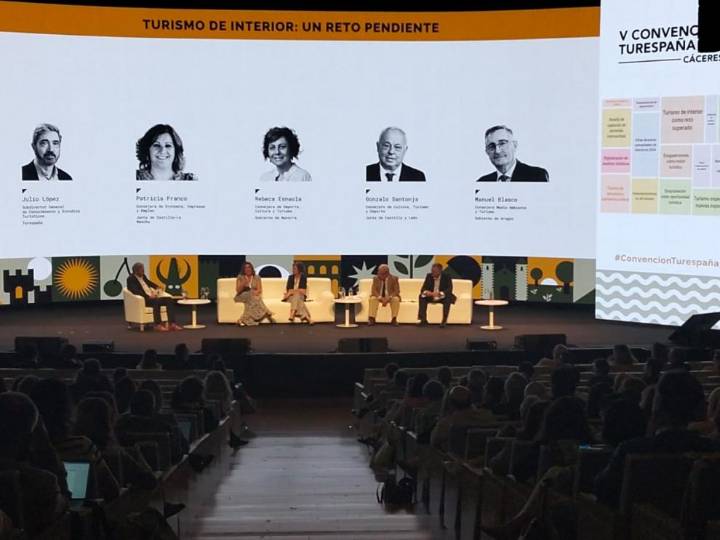 Blasco: “En Aragón hablar de turismo es hablar de sostenibilidad, porque nuestras mayores fortalezas son nuestro patrimonio natural y cultural”