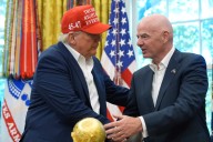 Trump reitera amenaza de retirar urbes demócratas como sedes del Mundial por “inseguridad”
