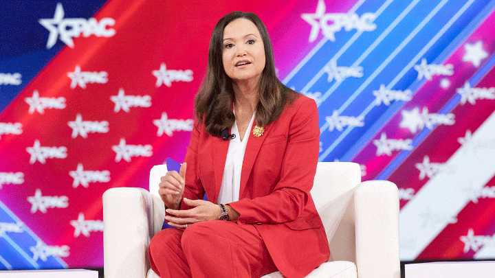 Ashley Moody donates Senate salary owed during government shutdown to Tampa nonprofit