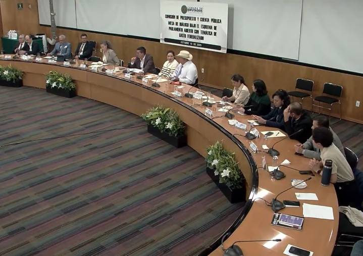 Acusan recorte a municipios para financiar comunidades indígenas; Hacienda lo niega