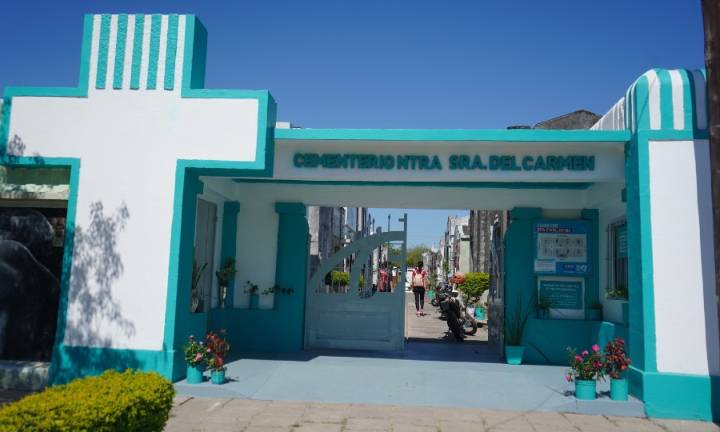 Acondicionan cementerios para recibir a visitantes por el Día de la Madre