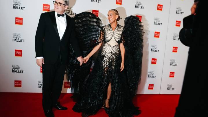 Sarah Jessica Parker, Julia Fox & More Attend New York City Ballet Amid Boycott from Dancers