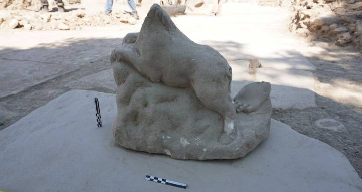 Ancient Greek Pig Statue Uncovered Among Cretan Ruins