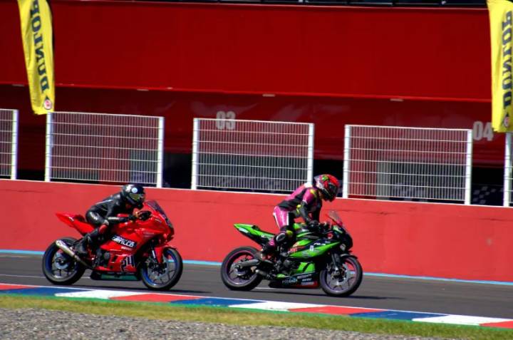 Juan Solorza se llevó todo en la final