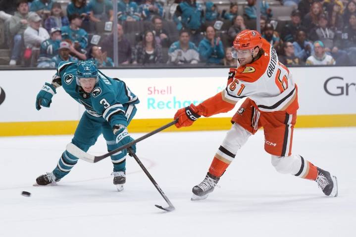 Deadspin | Ducks rally, pull off wild 7-6 OT win over Sharks