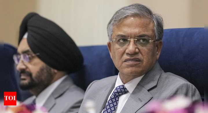 Bihar polls: No SIRround sound; Election Commission silent on number of 'aliens' deleted