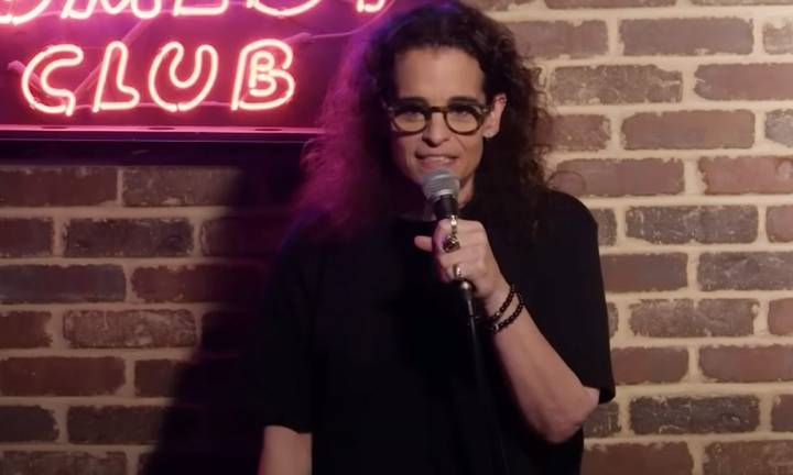 Lesbian comedian who performed in Saudi Arabia apologizes