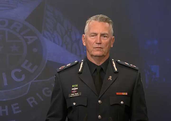 Vic Police to "reprioritise" IT spending, use more real